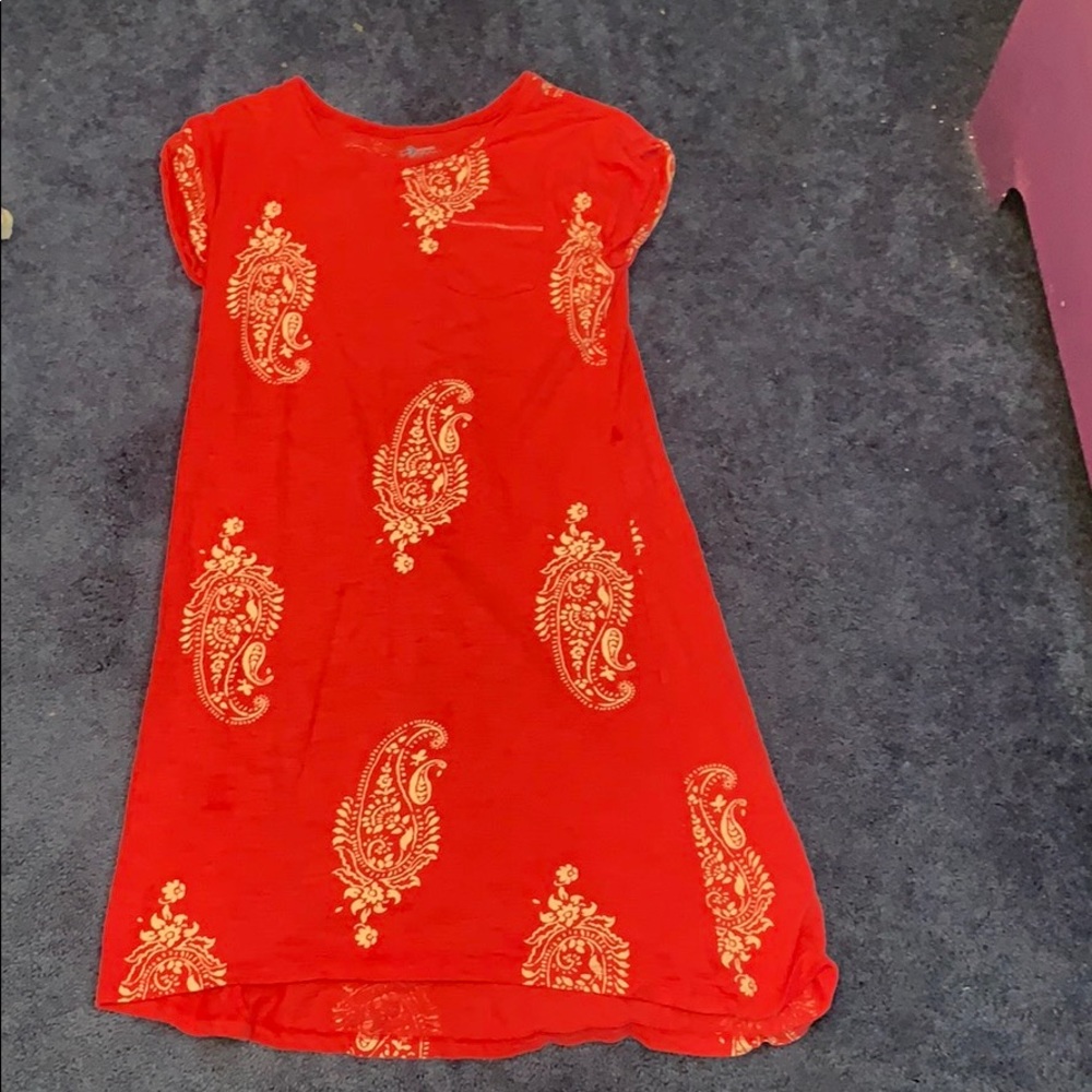 A pink old navy dress